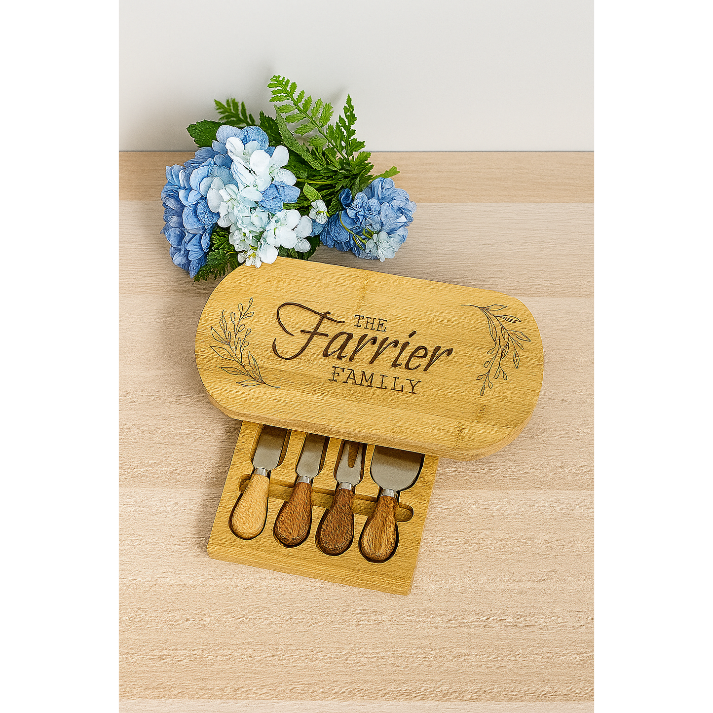 Engraved Bamboo Charcuterie Tray - Floral Wreath