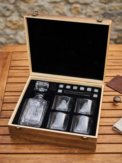 Deluxe Personalised Whiskey Decanter Set JSGiftboutique
