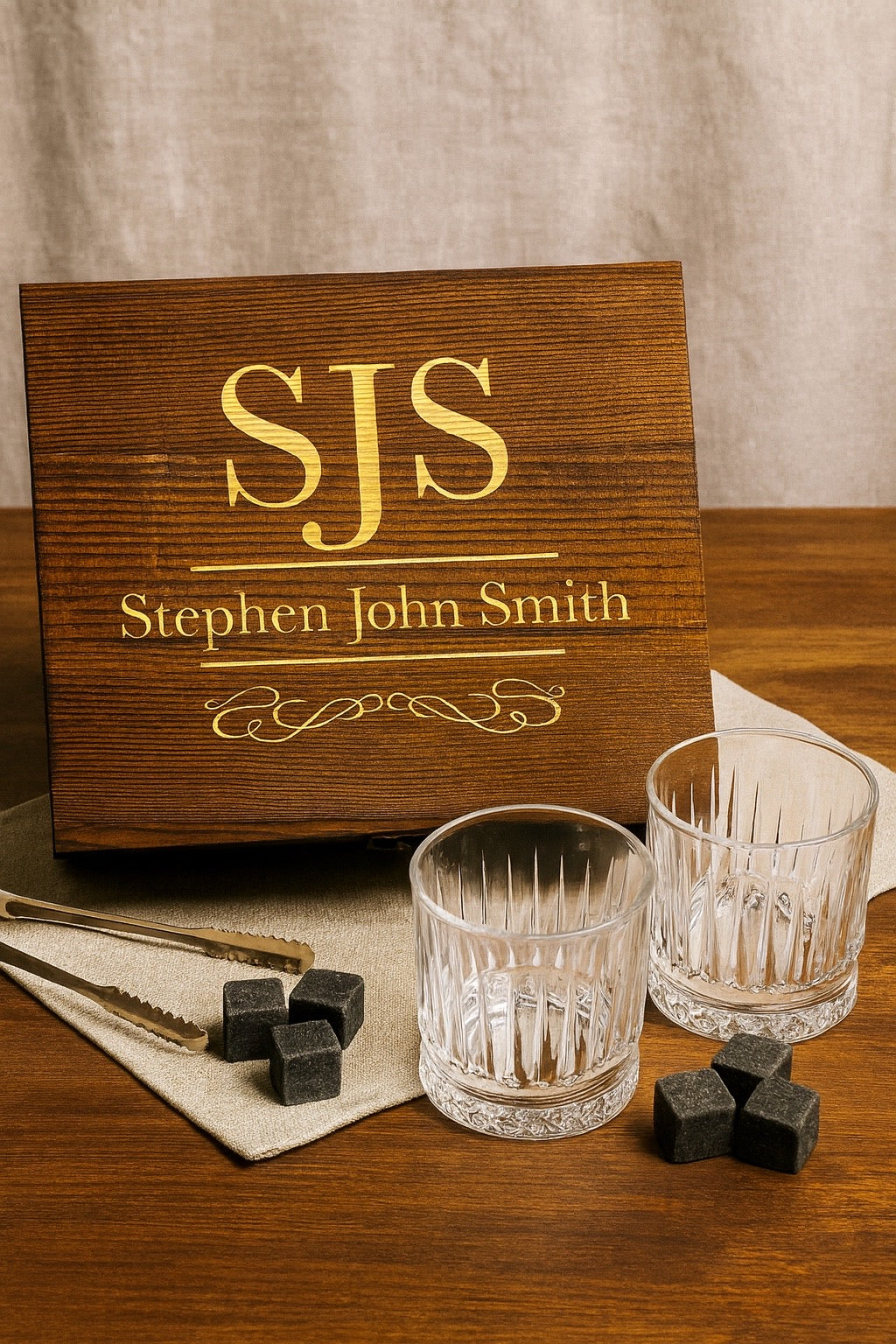 Personalised Wooden Whiskey Gift Set JSGiftboutique