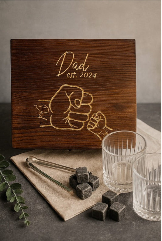 Personalised Dad Whiskey Gift Set | Engraved Wooden Box with Fist Design (1–3 Kids) JSGiftboutique