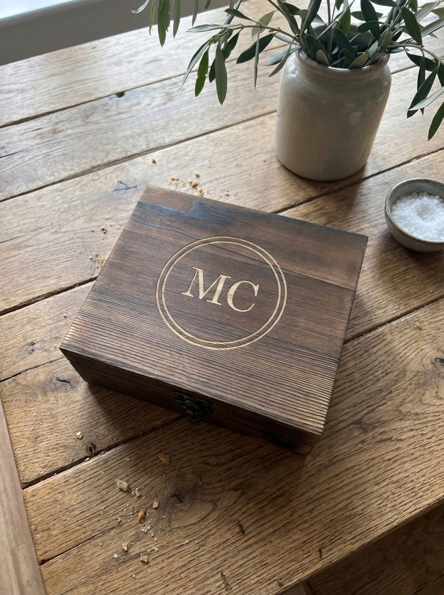 Personalised Wooden Whiskey Gift Set JSGiftboutique